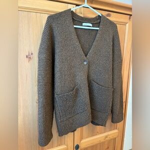 Oak + Fort Cardigan